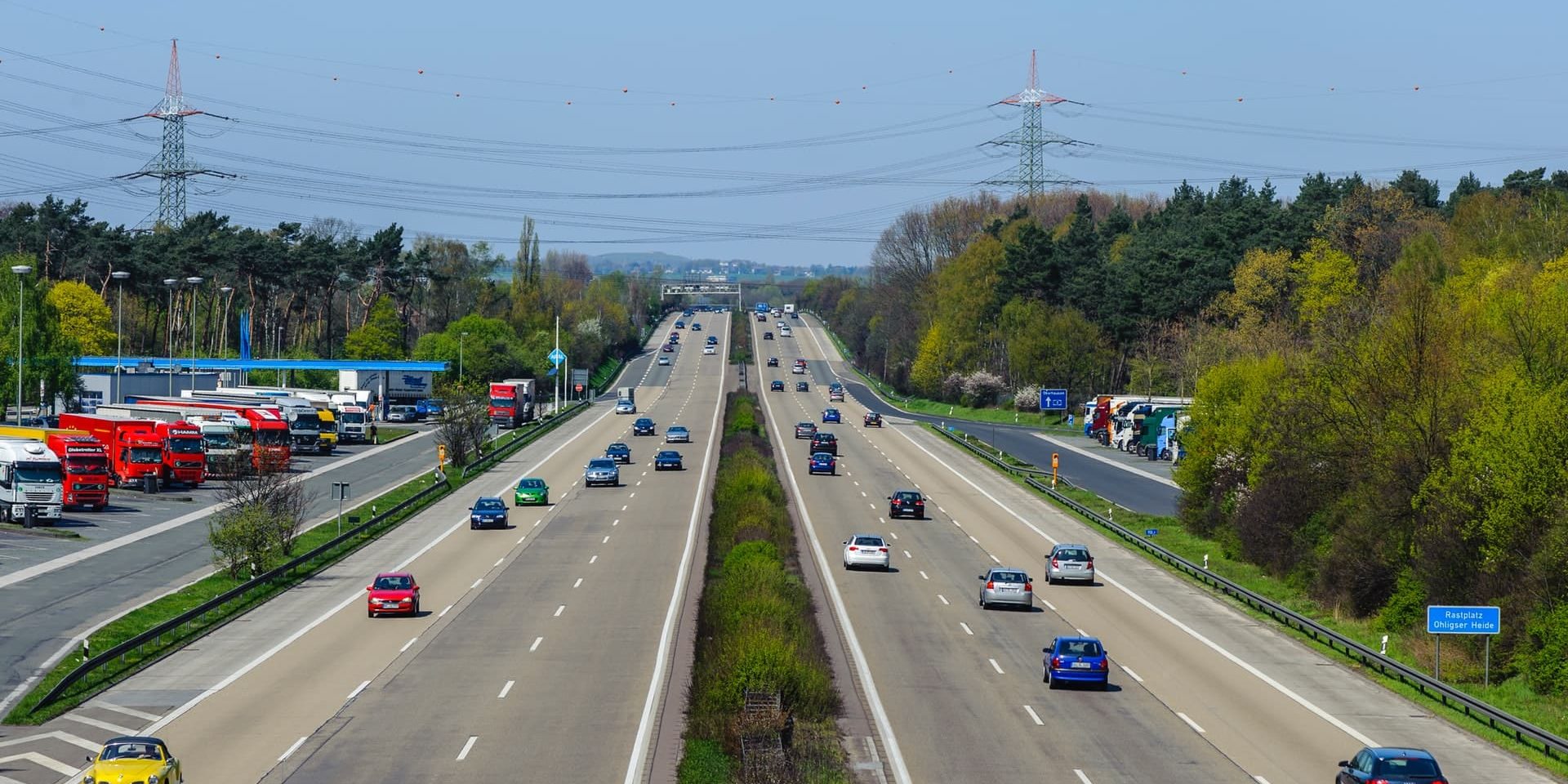 auto's op een snelweg