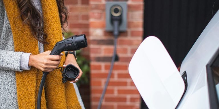 Een elektrische lesauto